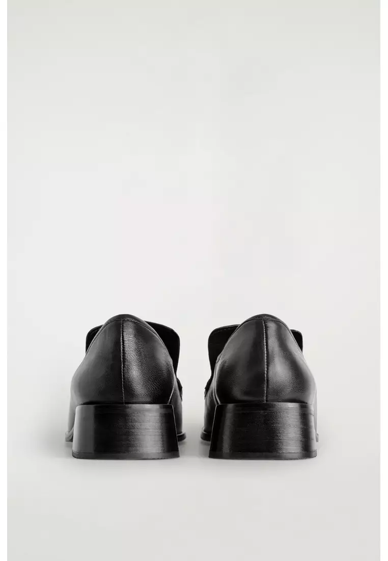 SQUARE-TOE LEATHER HEELED LOAFERS