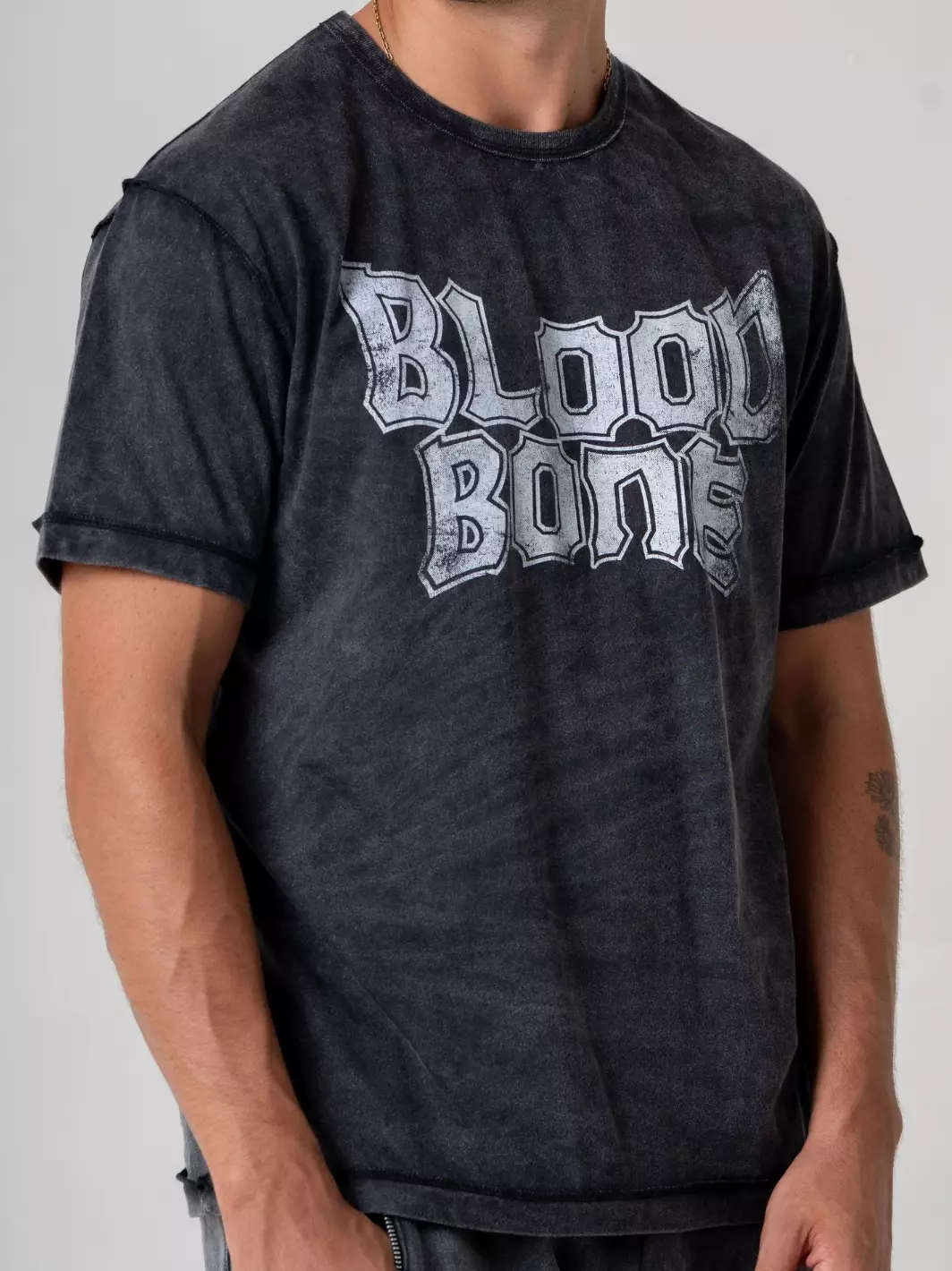 Empire Tee Vintage Black