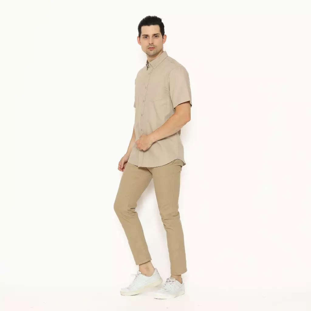 AMK Kemeja Pria Lengan Pendek SHS KAZUKI S/S Khaki