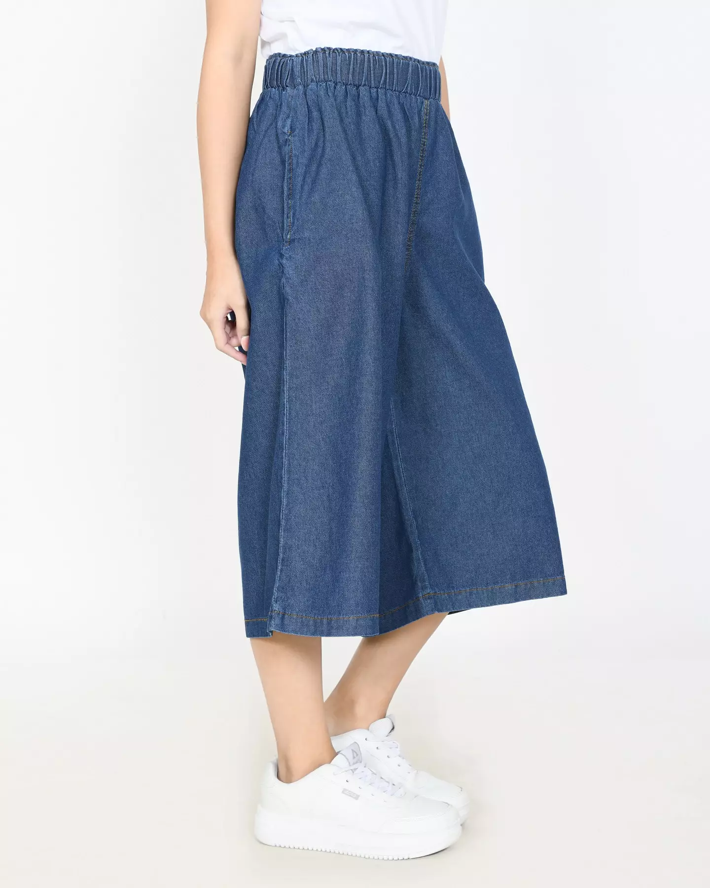 Katta yalangoch kokraklarning shaxsiy fotosuratlari