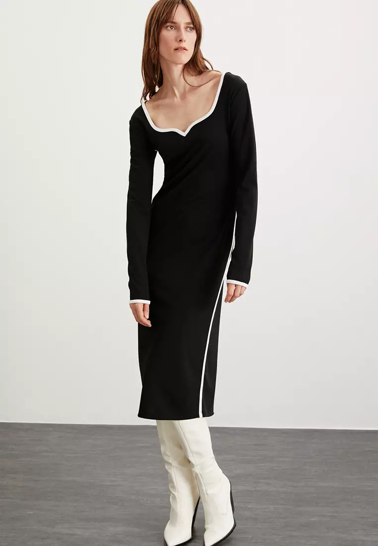 Mirabel Heart Collar Stretchy Crepe Knitted Fabric Fitted Midi Dress