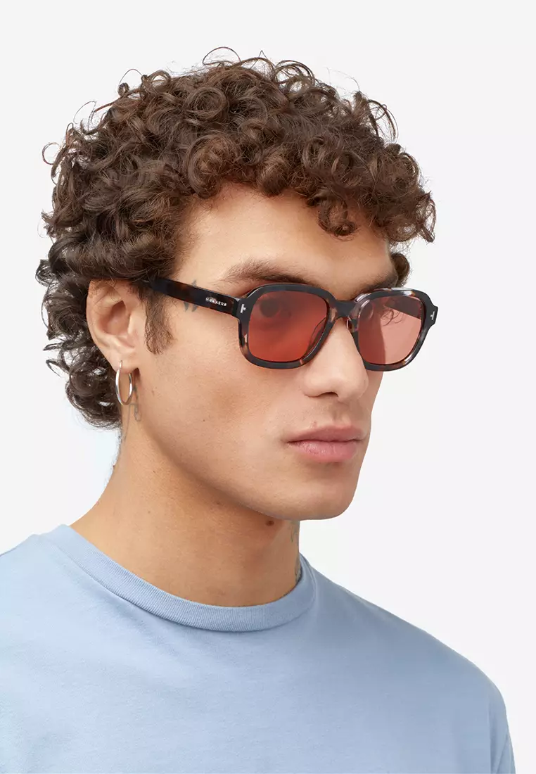 HAWKERS Red Obsidian Sandstone TWIST Sunglasses for Men and Women, Unisex. UV400 Protection. Official Product designed in Spain