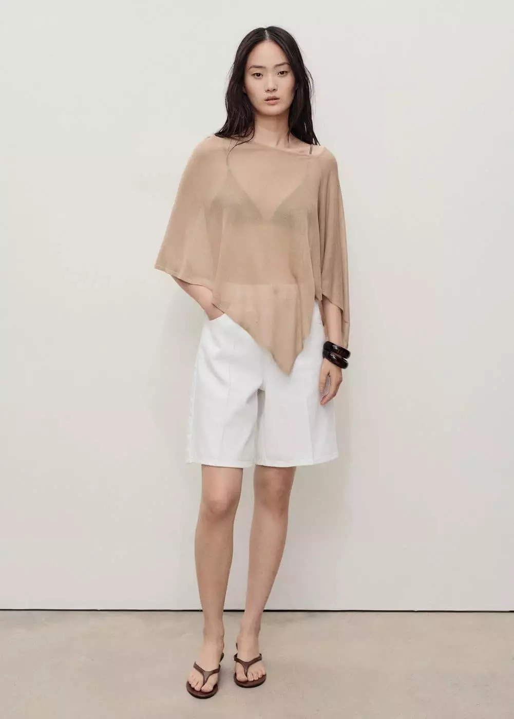 Celana pendek denim lurus berpinggang tinggi