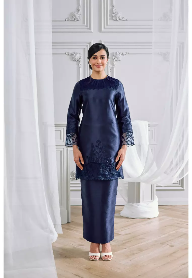 Kurung Moden Madina