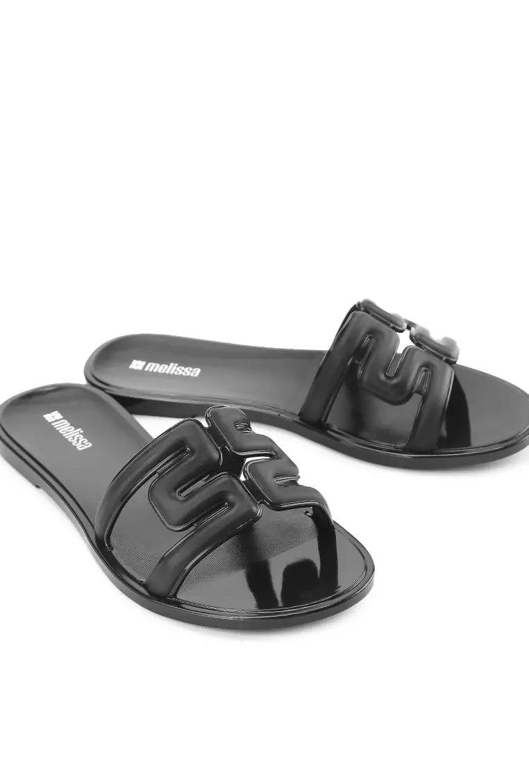 M Slide Ad