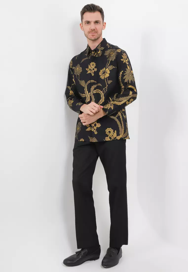 Kemeja Body Fit Batik Motif 5