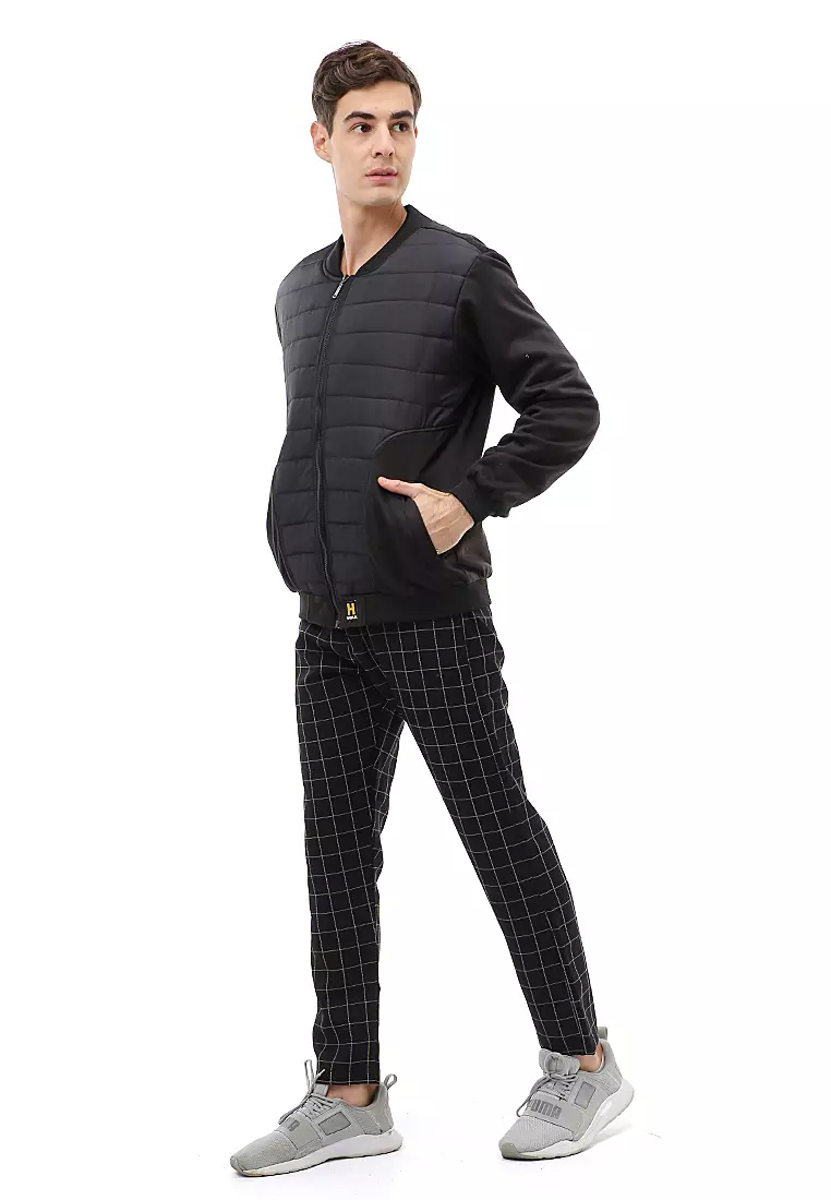 Clover Outerwear Jacket Pria Sporty Design Material Polyester ORIGINAL - Black