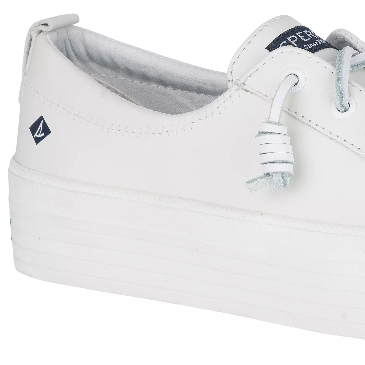 Women's Crest Vibe Platform Leather Sneakers - White (L139340850)