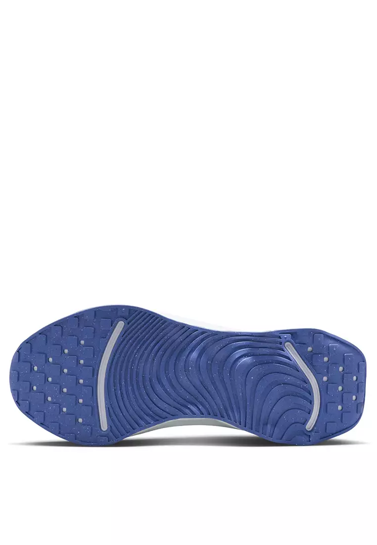 Motiva Walking Shoes