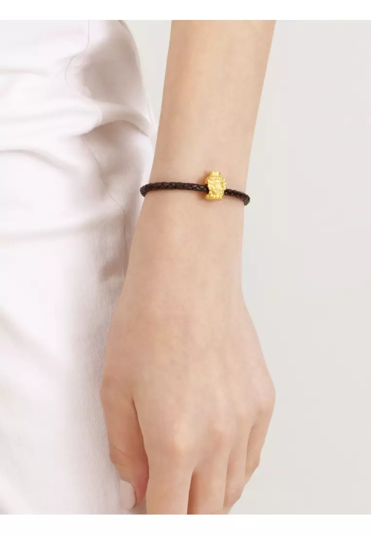 999 24K Solid Gold Zodiac Guardian Buddha Mini Charm Blessing and Men (For Chinese Zodiac: Ox and Tiger) 93628C (Bracelet not included)