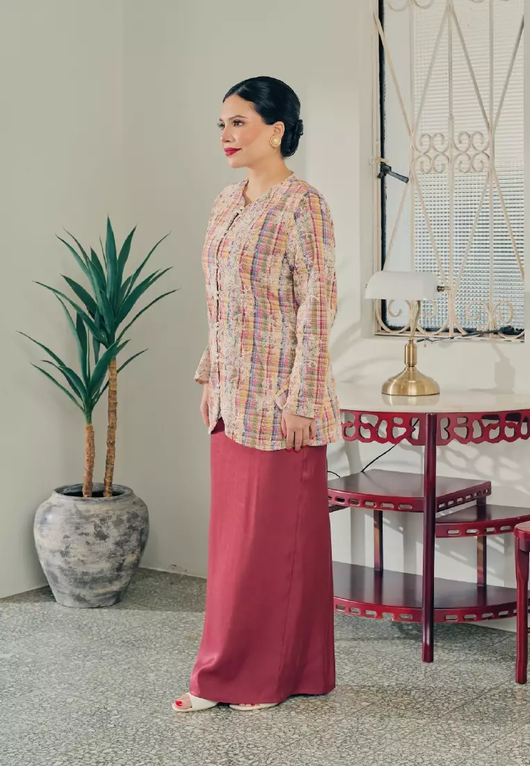 KURUNG NONA SET in Anggerek Red