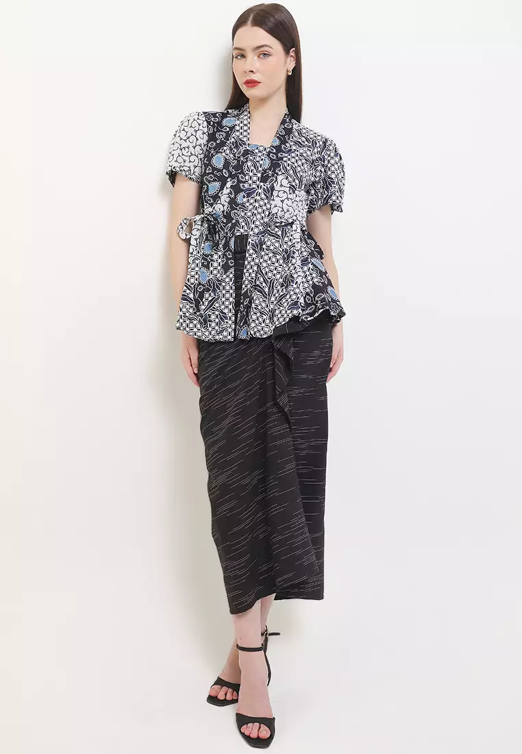 Blouse Atasan Wanita Kebaya Kutubaru Clarisa Black Lengan Pendek