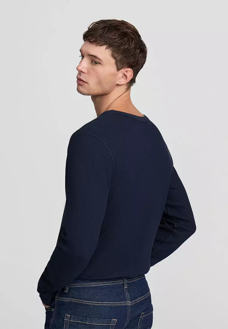 Man Long-Sleeved T-Shirt