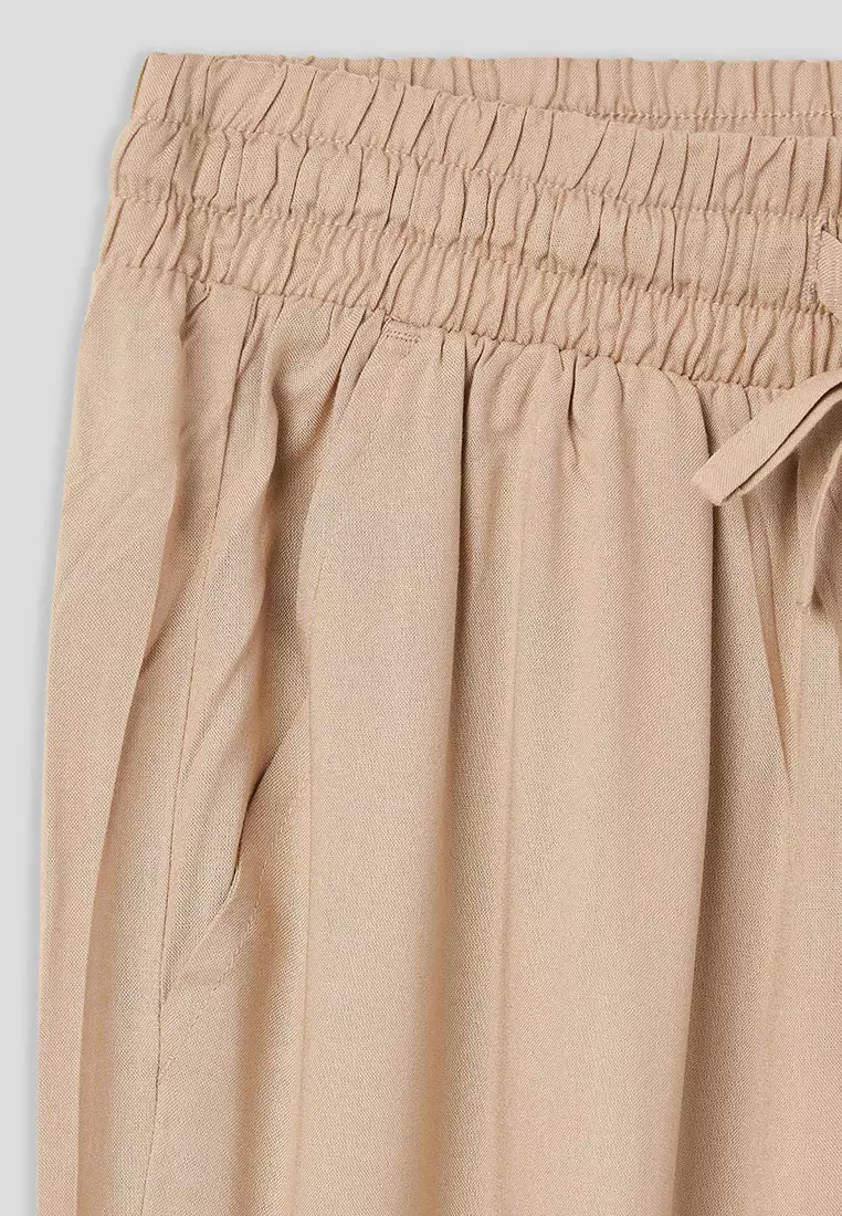 Woman Long Pants