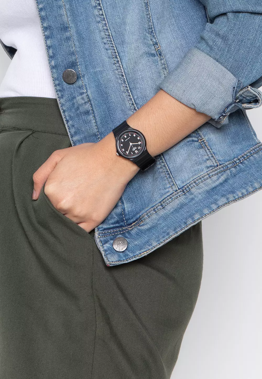 Analog Watch MQ-24-1BLDF