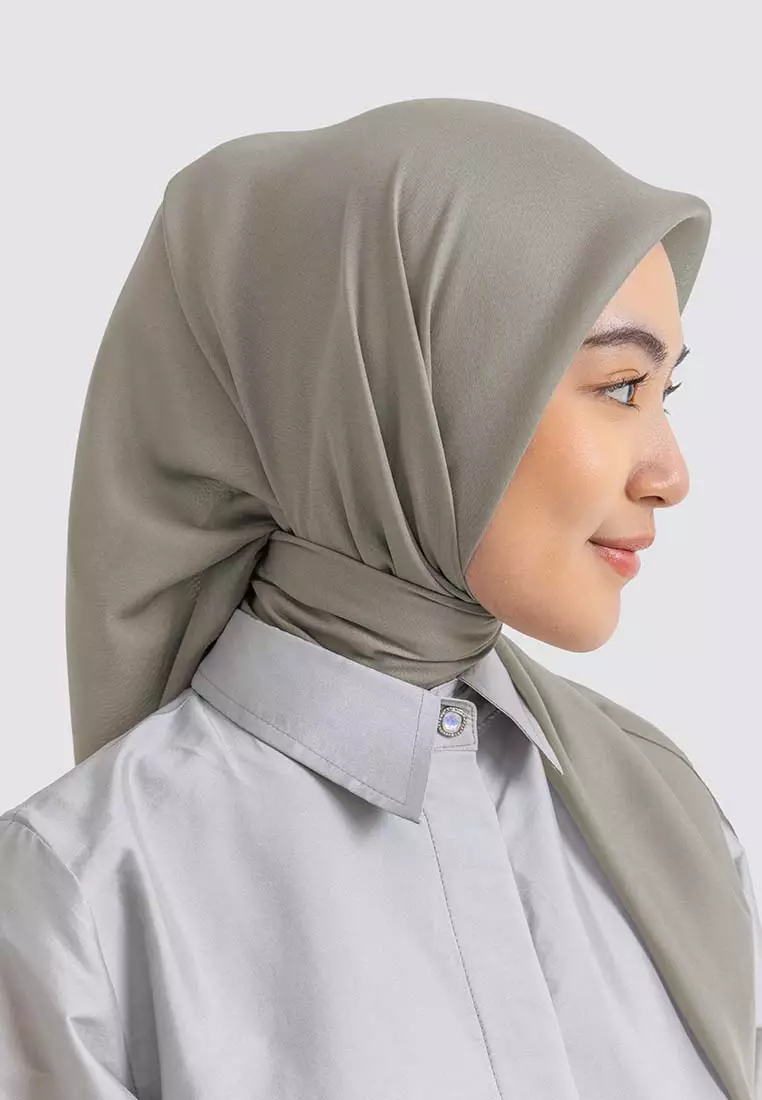 Ria Miranda Silver Cloud Rarina Scarf