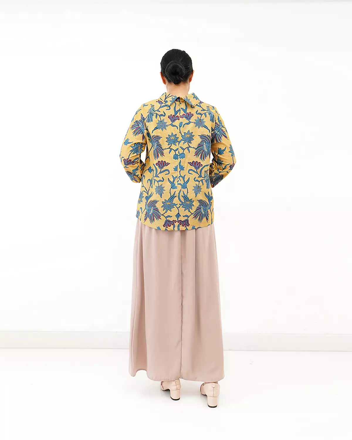 Blouse Lengan Panjang Batik Motif Cendrawasih