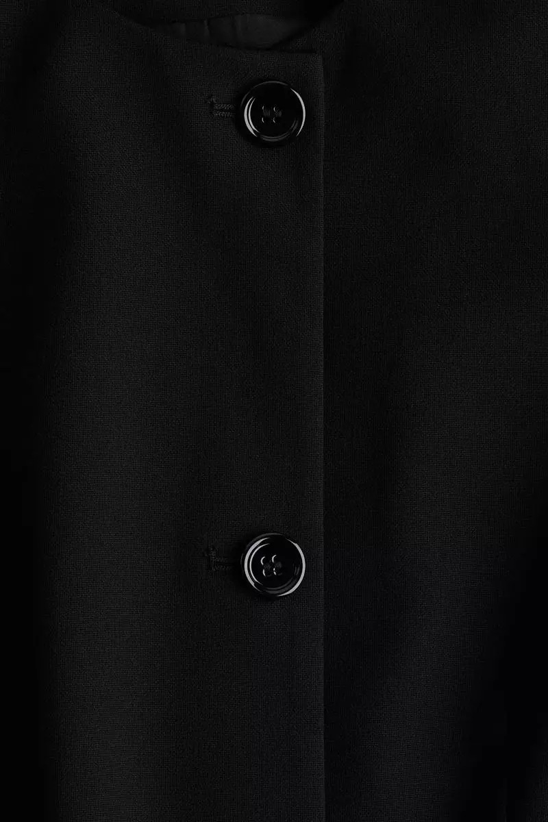 Collarless blazer