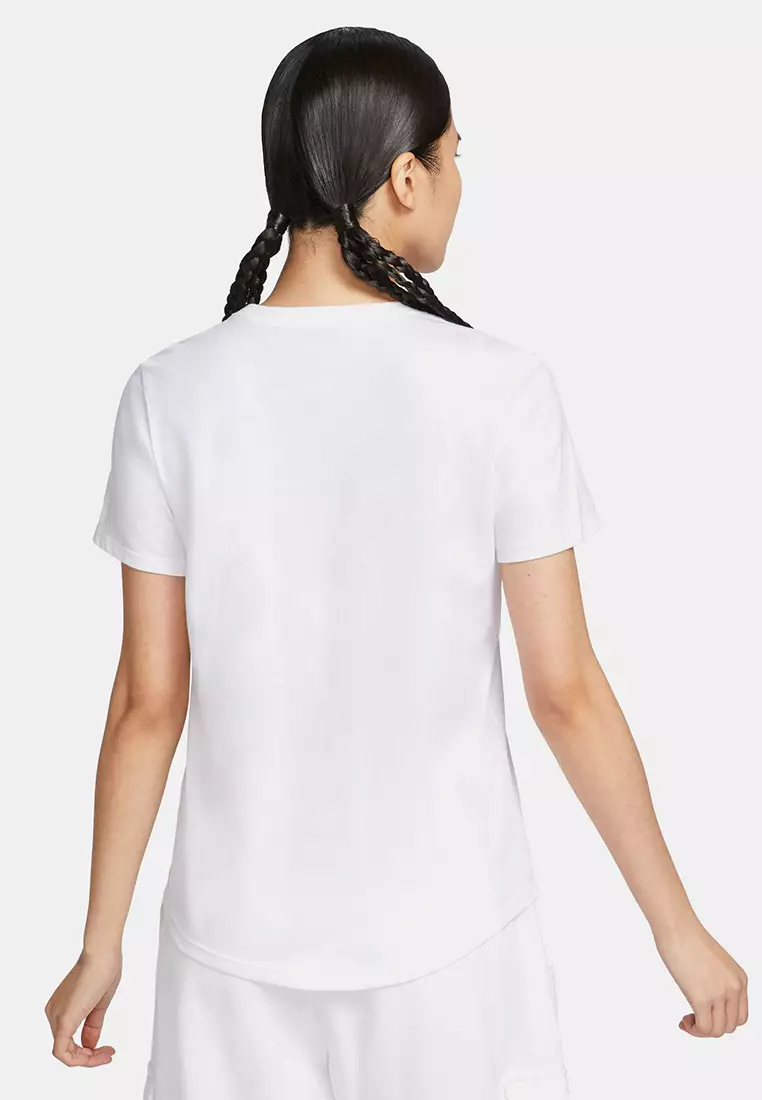 Sportswear Club Essentials Women's T-Shirt