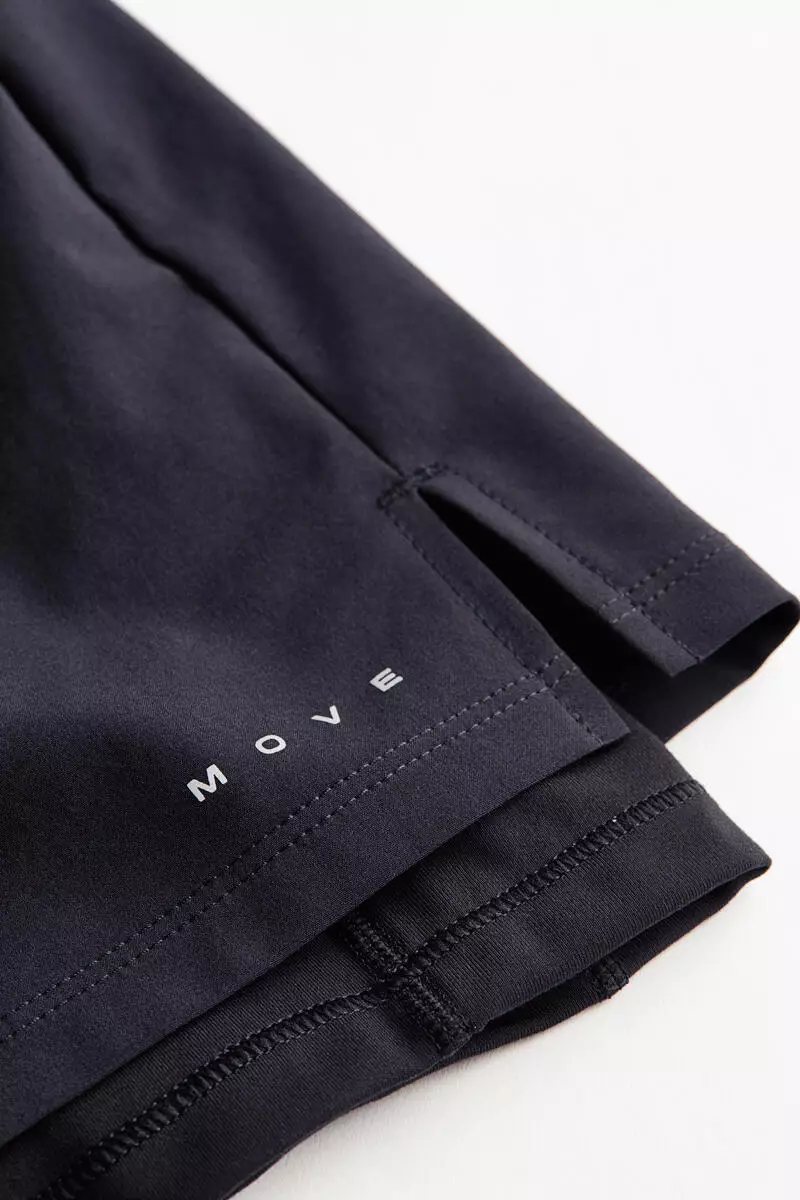 Regular Fit Running shorts with DryMove™