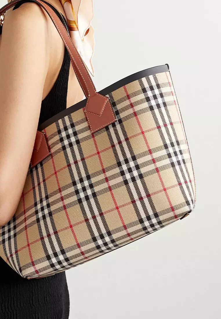 Burberry london bag hotsell