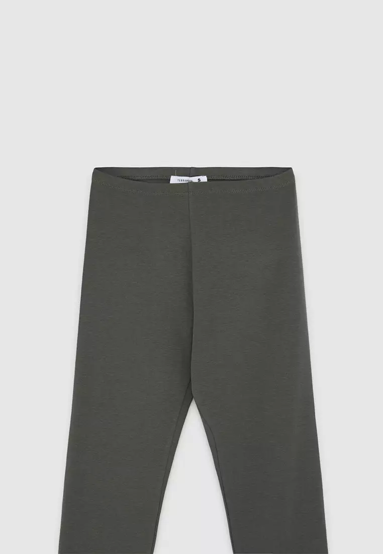 Woman Full-Length Leggings