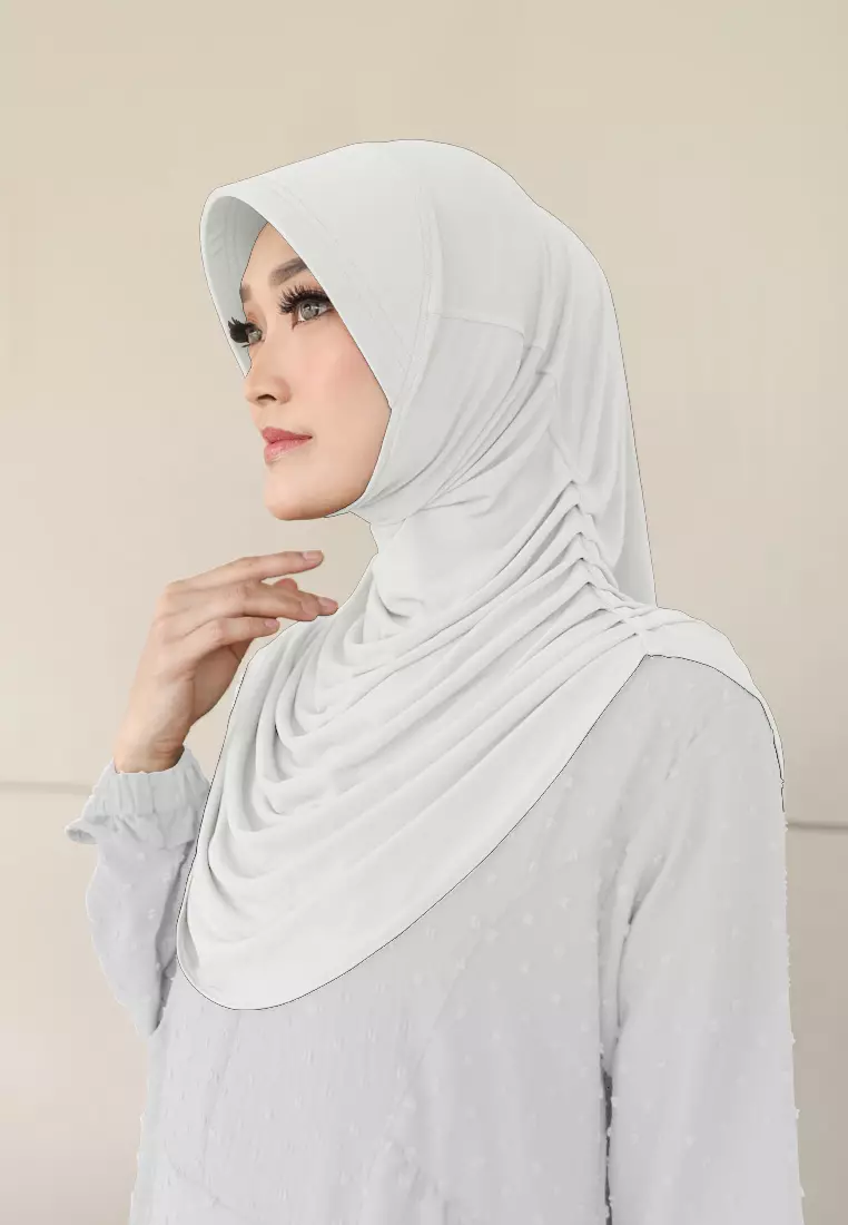 Zelena - Mahika Bergo | Hijab Instan Daily | Bergo Pad Kerut - Broken White