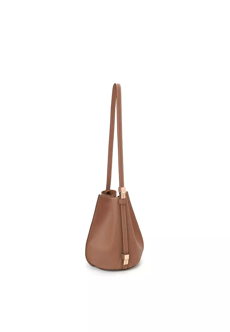 ORUKAMI Flat Hook Convertible Bucket Tote Small - Caramel