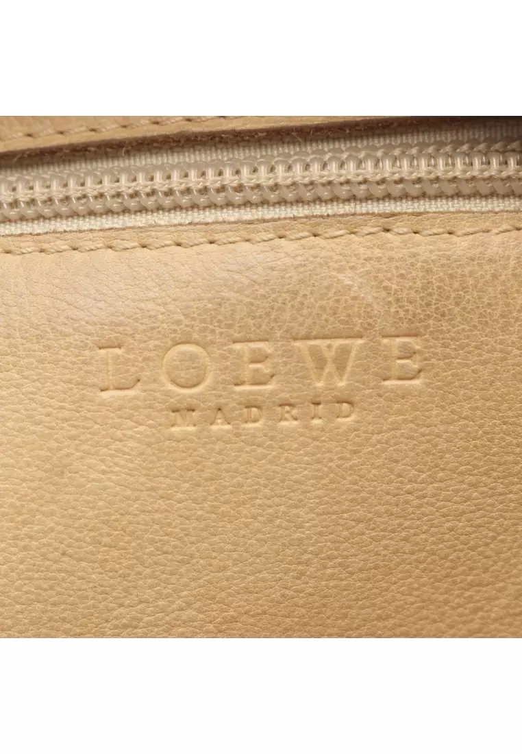 Pre-Loved LOEWE Anagram Shoulder bag suede leather beige ivory