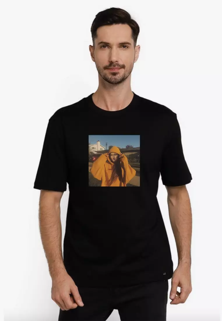 Hood mona sales lisa t shirt