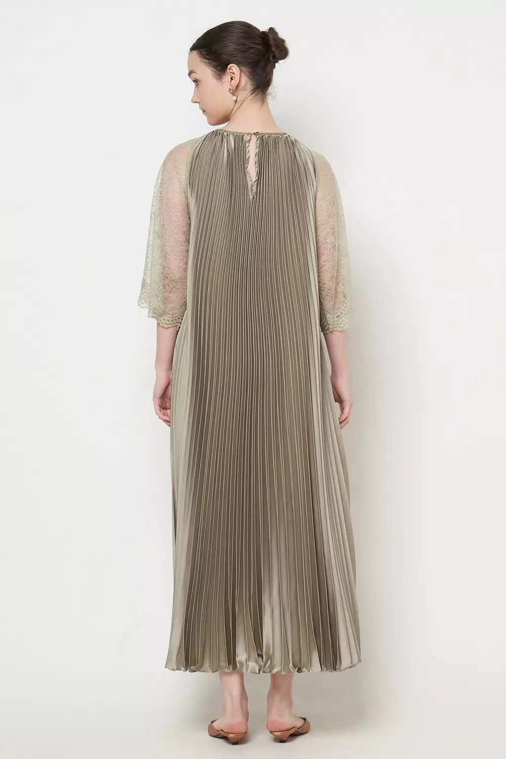 Vilana Dress in Olive