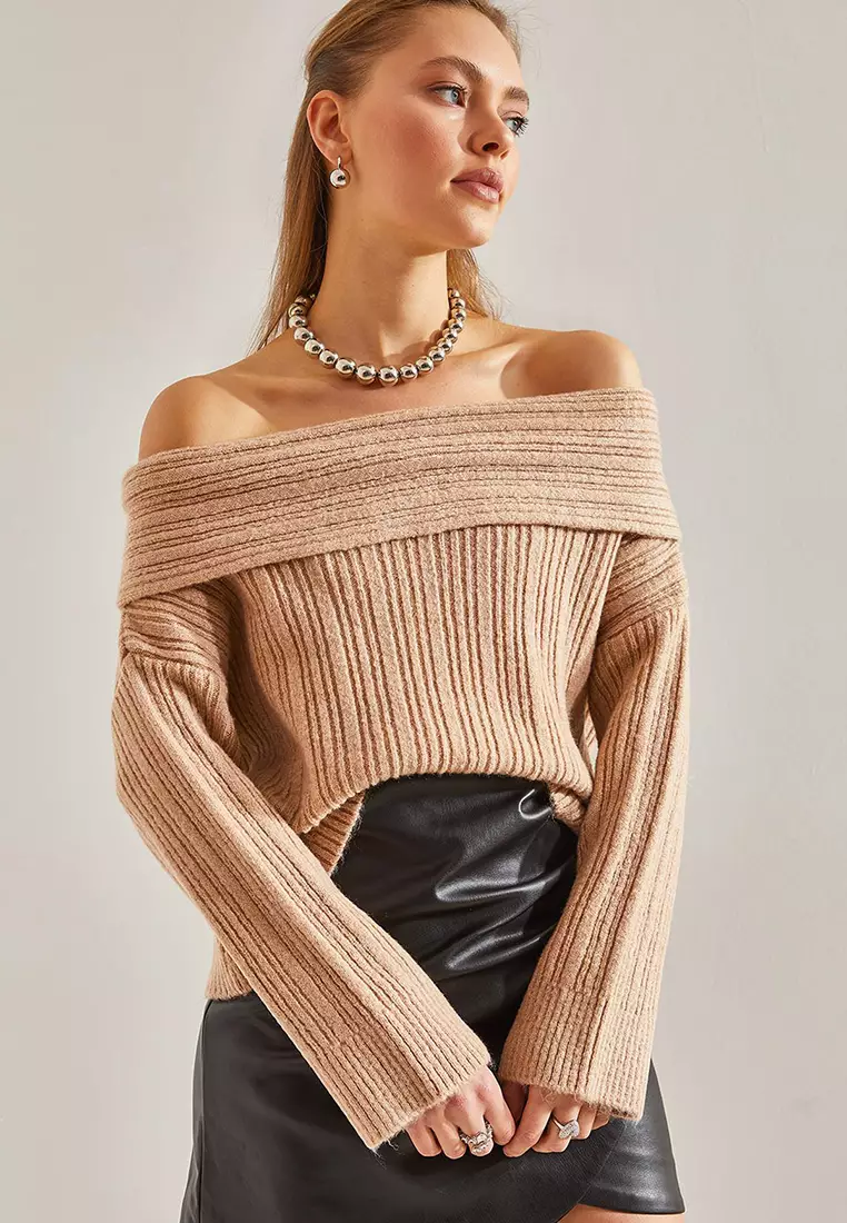Women's Ruffle Collar Sweater