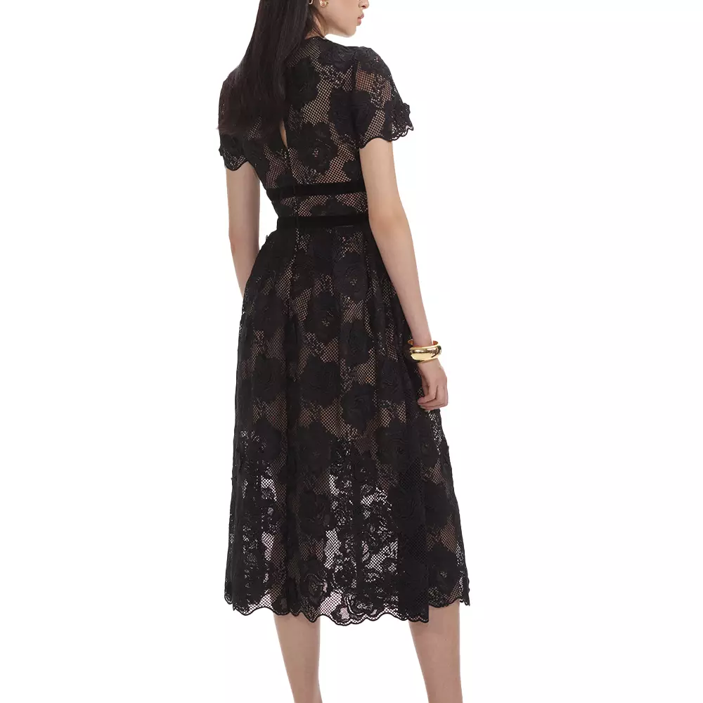 Jual Self-portrait [4.4PRIL KEJUTAN HARGA] Lace Velvet Bow Midi Dress Black  Original 2026 | ZALORA Indonesia