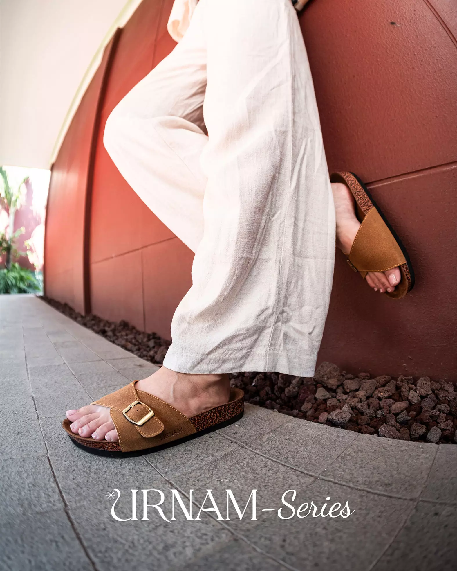 Urnam Sandal Slop Wanita Flat  Kasual Nyaman - Tan