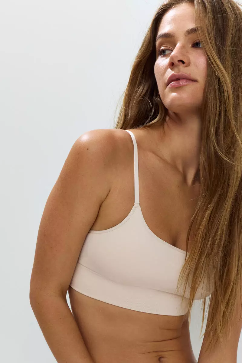 Seamless padded bralette
