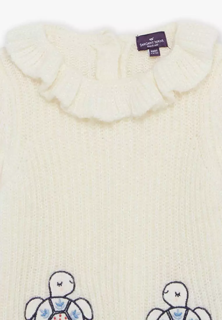 Ecru sweater with emboridery