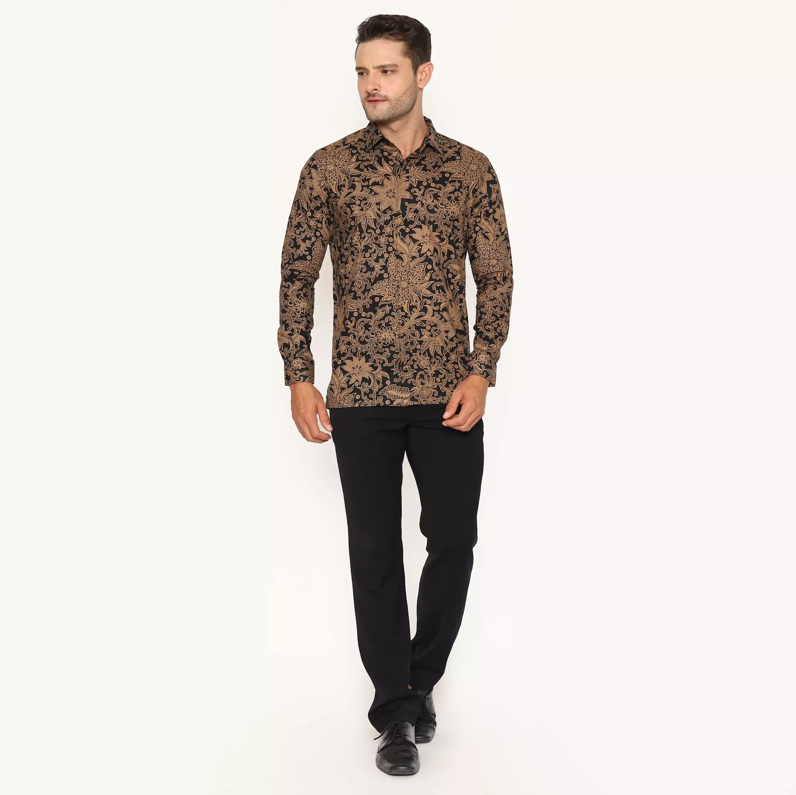 MAGINOT KAIVAN BROWN Batik Slim Fit Lengan Panjang