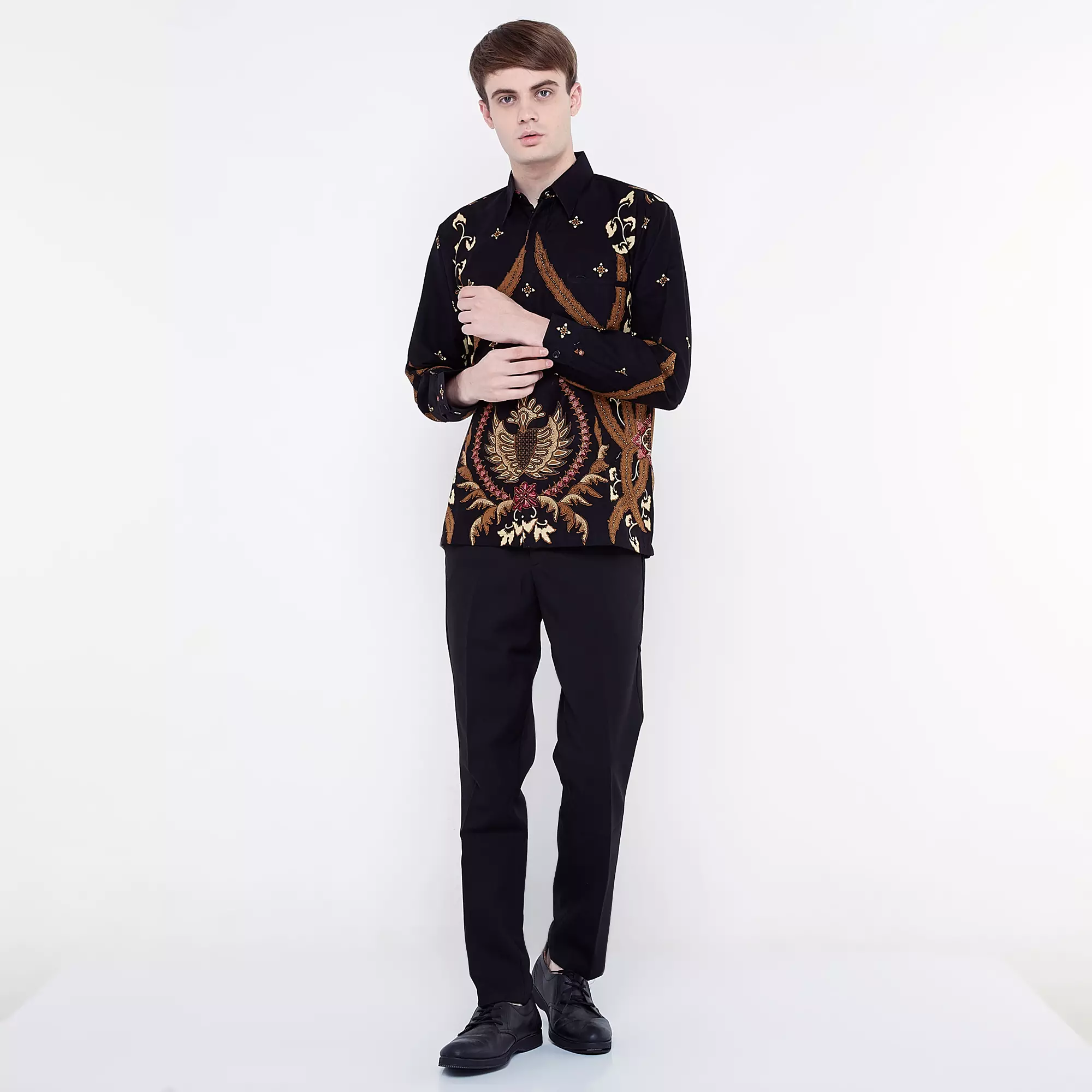 Kemeja Batik Motif Tanduk Peksi Lengan Panjang Batik Tulis Slimfit