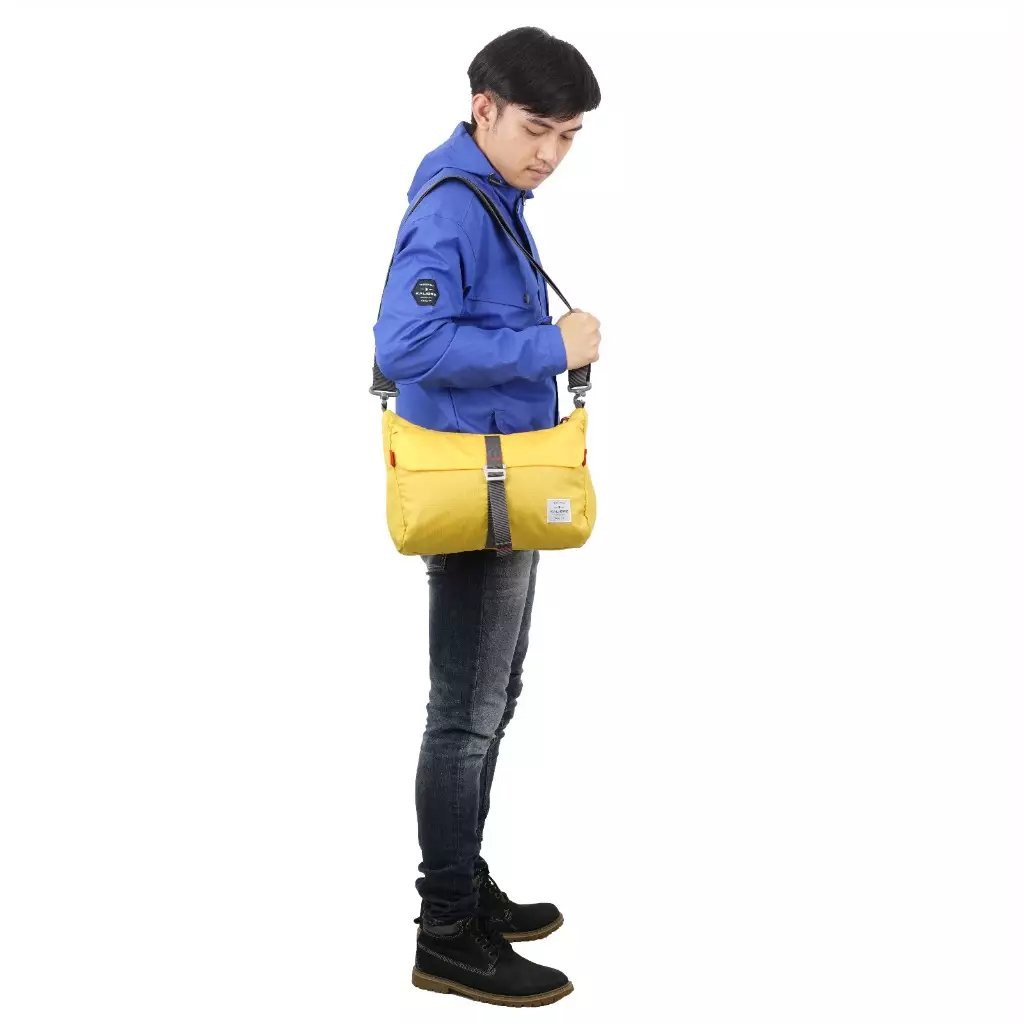 Kalibre Tas Selempang Travel Pouch Carmel 02 4L 921468700