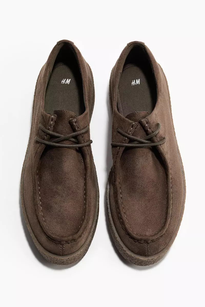 Moccasin-seam shoes