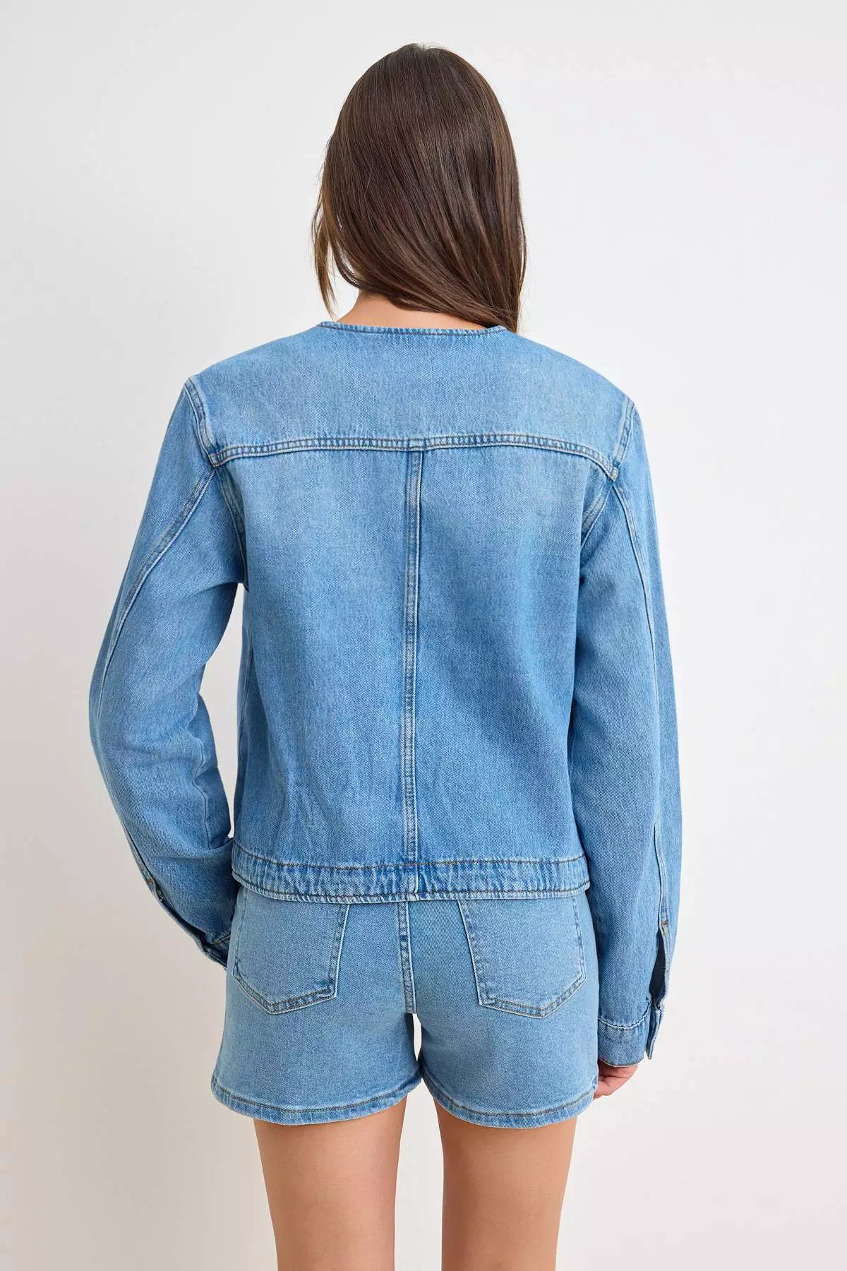Blue Button Detailed Denim Jacket Twoss26Ce41