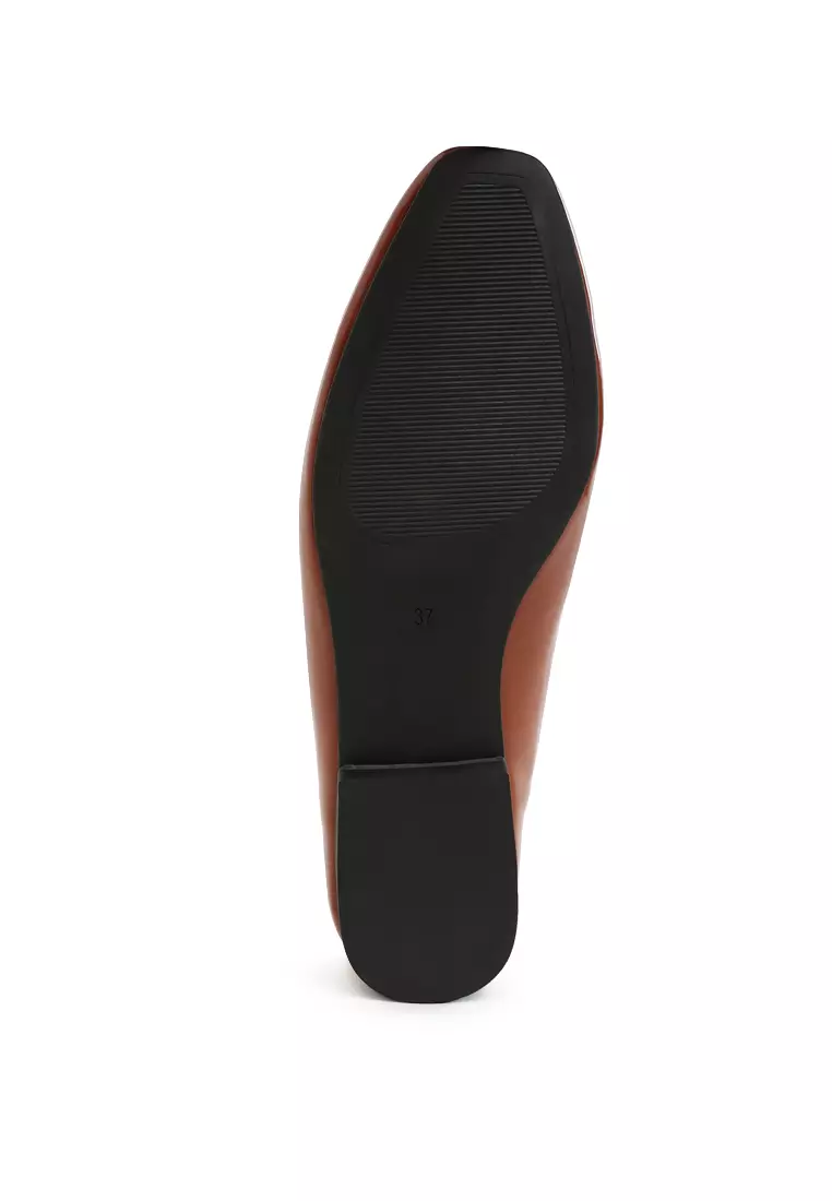 Sepatu Loafer Hak Datar Warna Cokelat