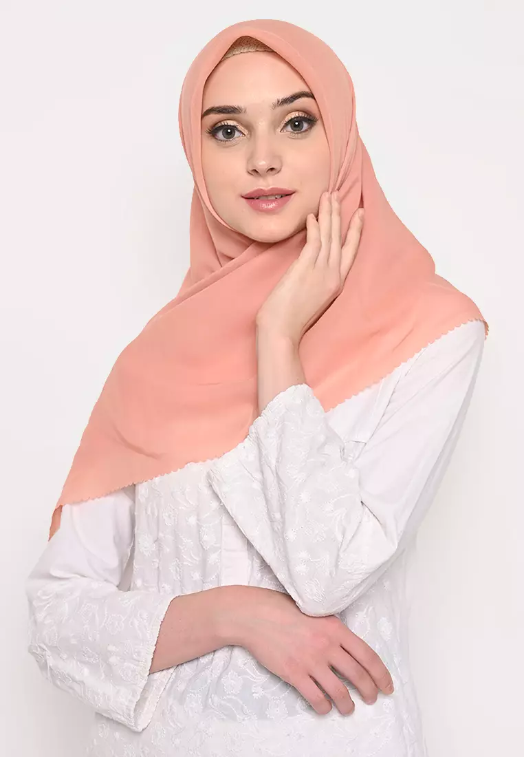 Hijab Segi 4 Bella Basic Lasercut Peach