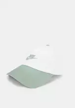 White/Steam/Steam