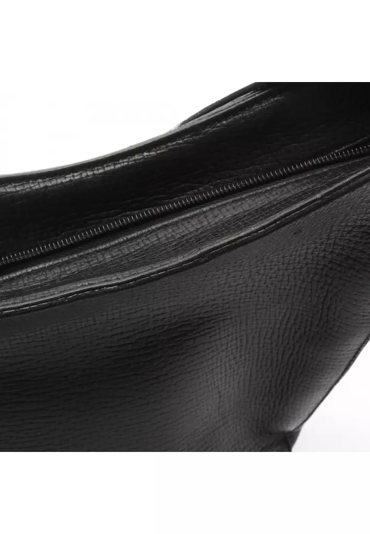 Pre-Loved LOEWE Shoulder bag leather black