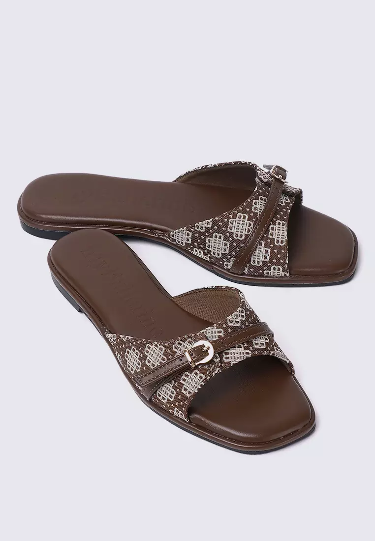 Syira Comfy Sandals In Espresso