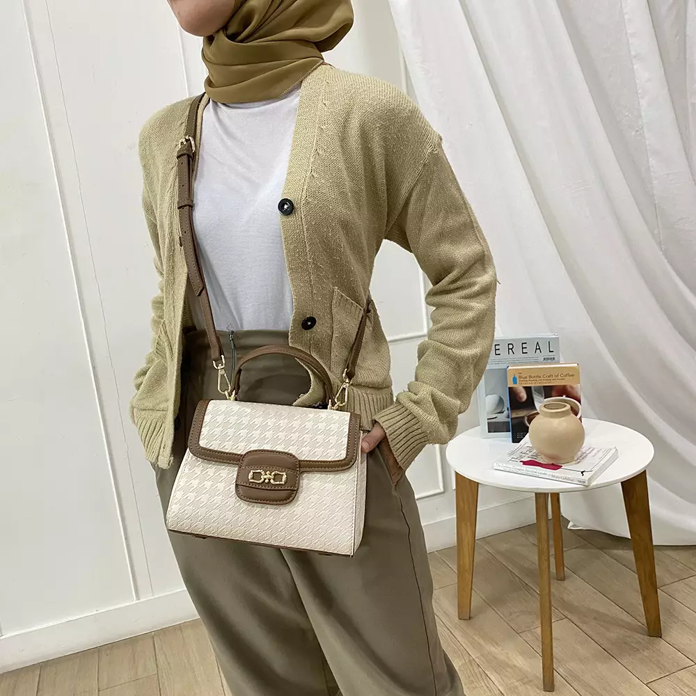 Palomino Dalton Handbag - Cream