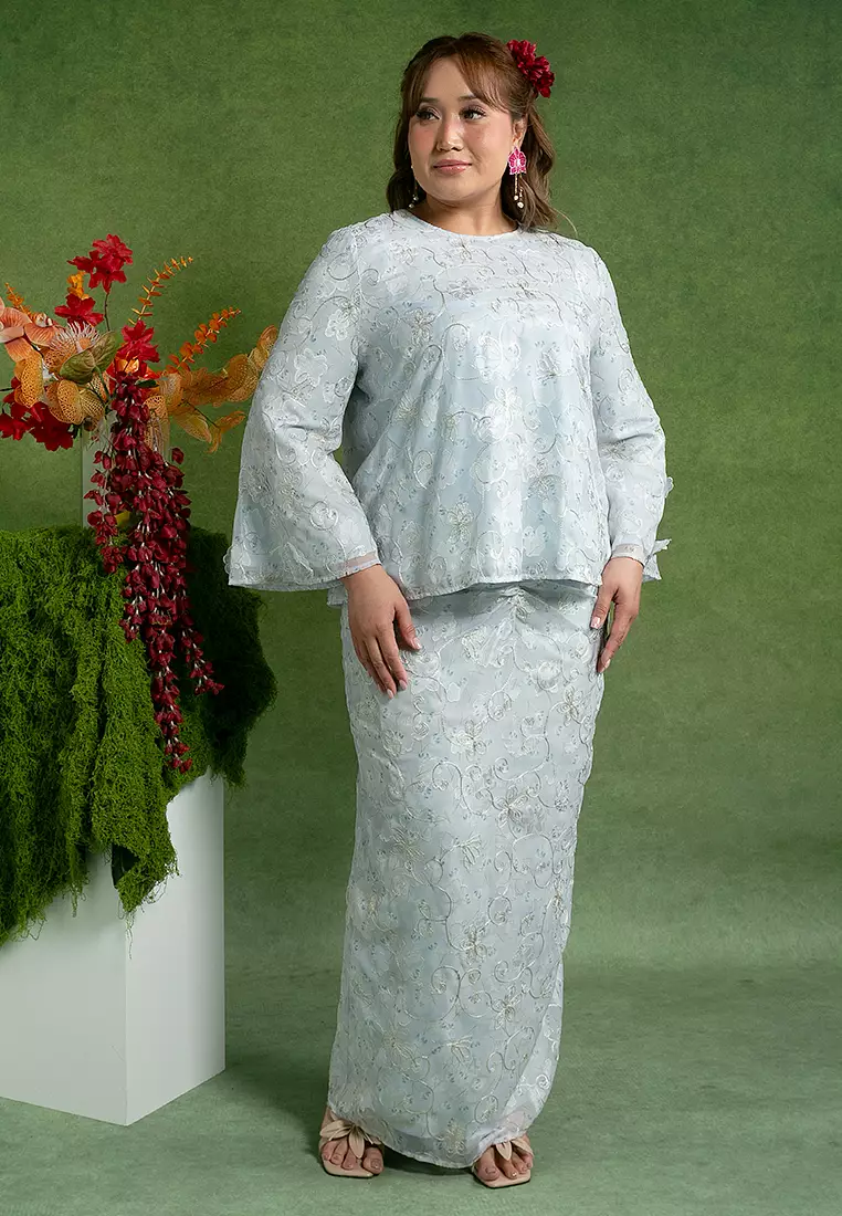 Luna Plus size Voluminous Modern Set