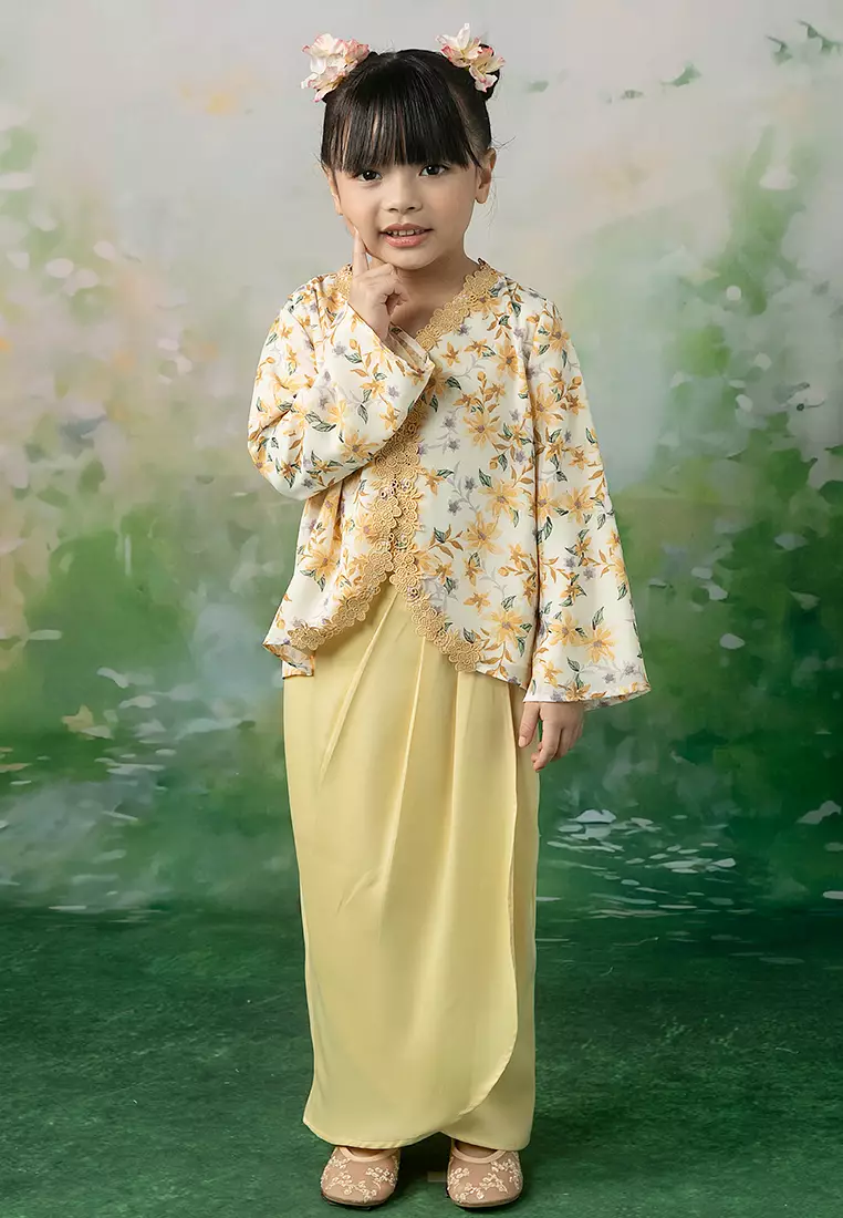 Naqiyah Kebaya Set