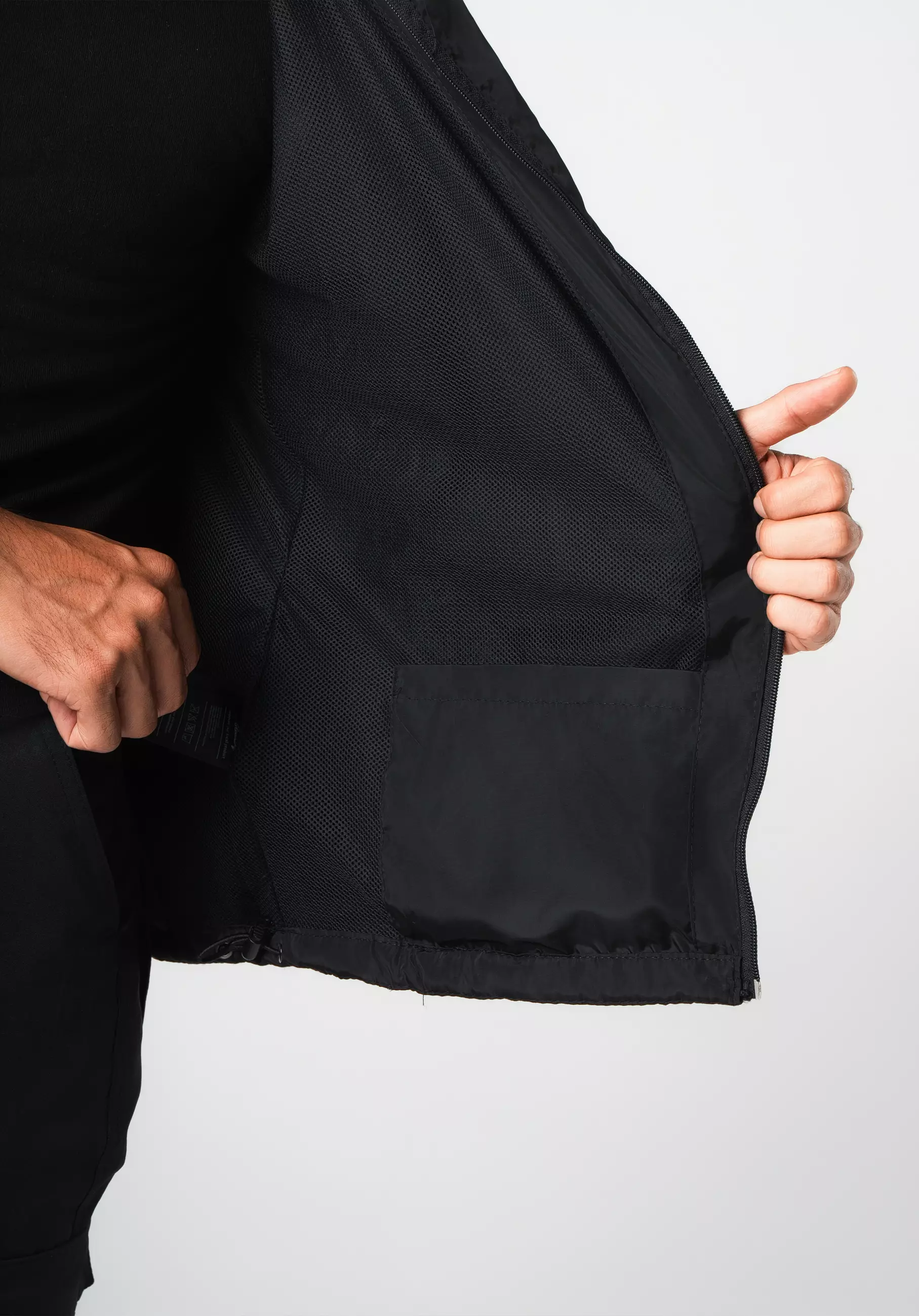 Jaket Parasut Pullover Hoodie Waterproof Black